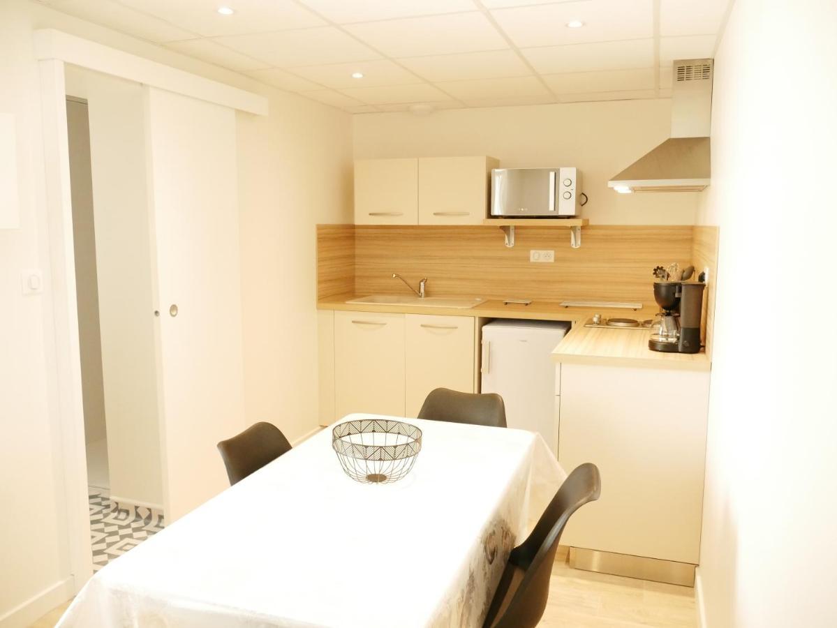 Appartement Avec Chambre - Entree Spa Incluse Bourbon-Lancy Bagian luar foto