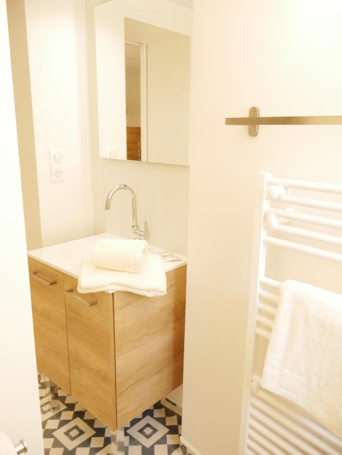 Appartement Avec Chambre - Entree Spa Incluse Bourbon-Lancy Bagian luar foto